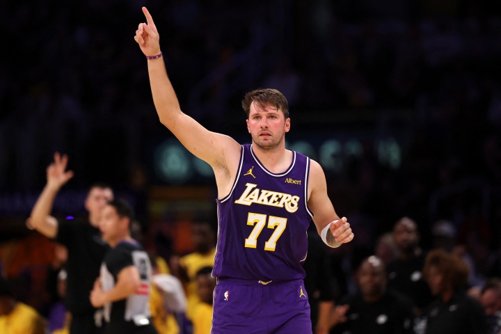 MacMahon:东契奇有望拿下首座MVP 前提是保持健康&湖人拿到50胜 MacMahon:东契奇有望拿下首座MVP 前提是保持健康&湖人拿到50胜